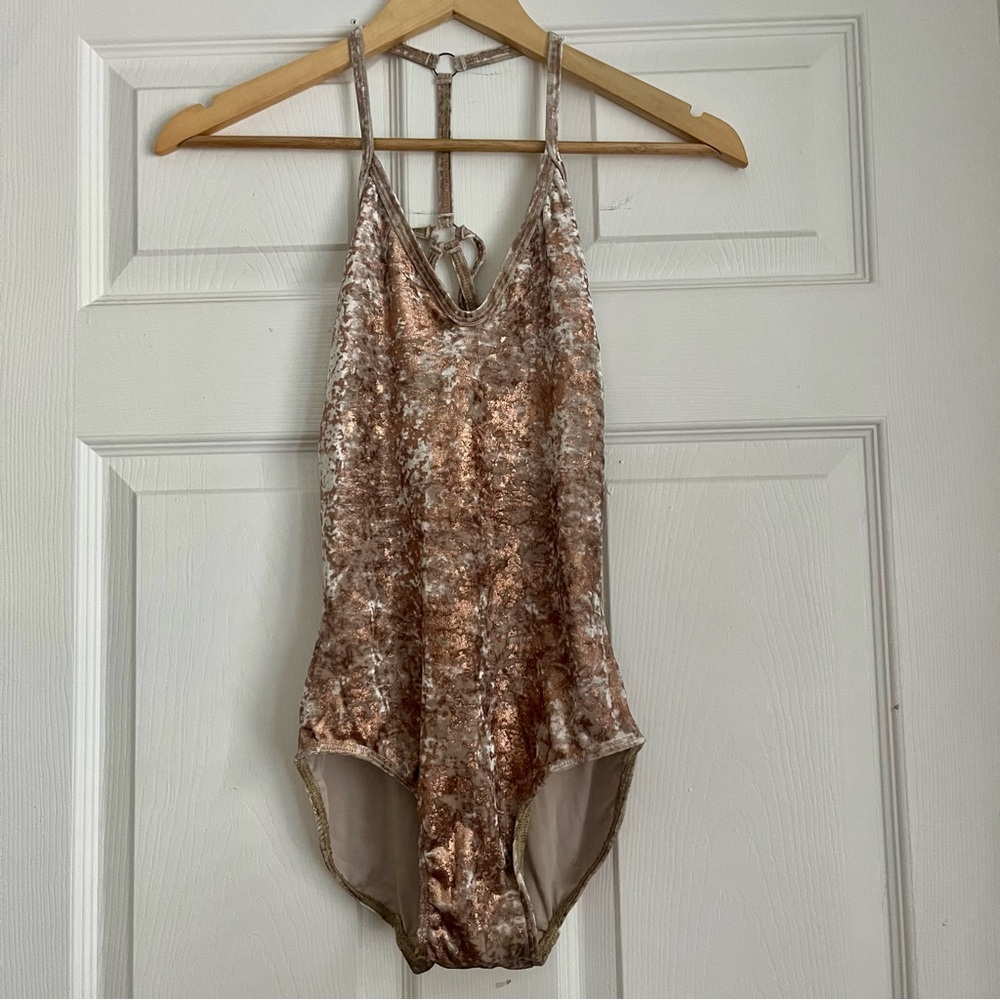 Eleve Dancewear Iris Foiled Topaz Leotard